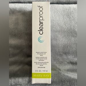 Mary Kay brand new set toner, moisturizer, charcoal mask, cleanser
Expiry: 07/24